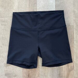Lululemon Wunder Train High Rise Short Black 6” Size 12
